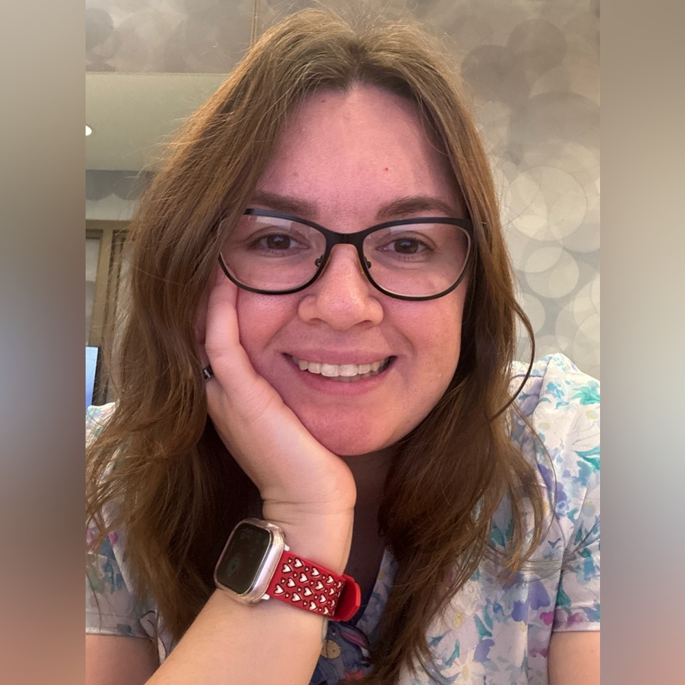 Meet your Posher, Leslie